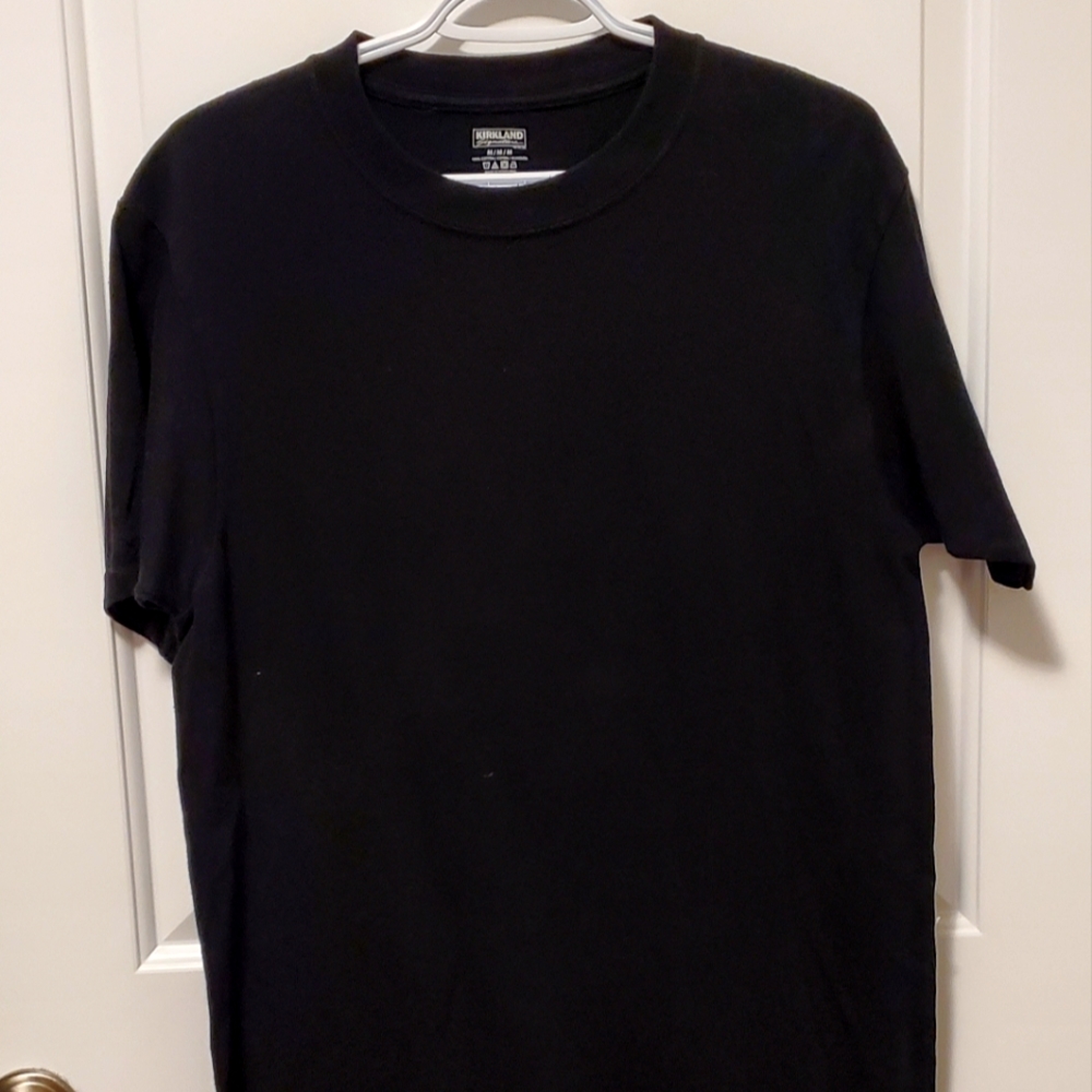 COPY - 12/$30   👨🖤 mens badic black tee - medium